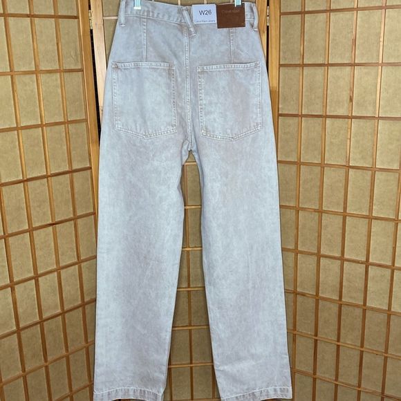 Calvin Klein Jeans Tan Washed Denim Relaxed Fit Unisex Jeans - Picture 2 of 15